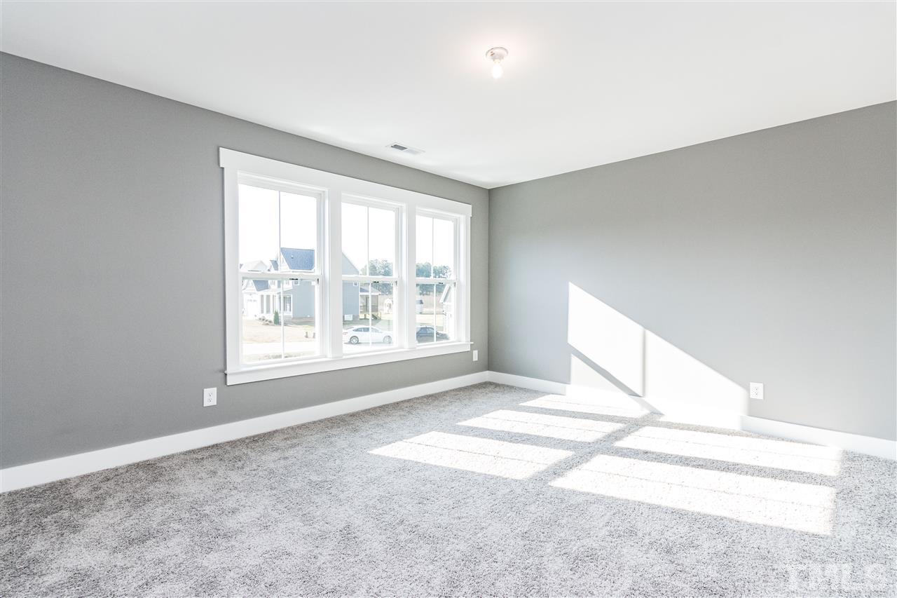 118 Reed Dr. Zebulon, NC 27597 - Photo 8 of 29 Gallery Image 8