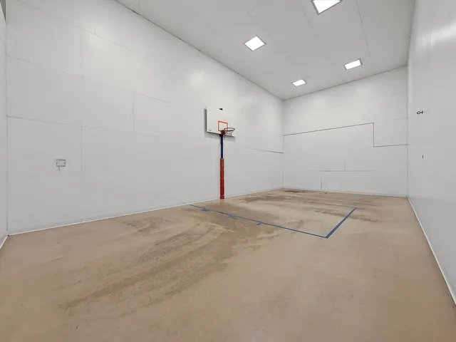 $3,900 | 211 East Ohio Street, Unit 307, Chicago, IL 60611