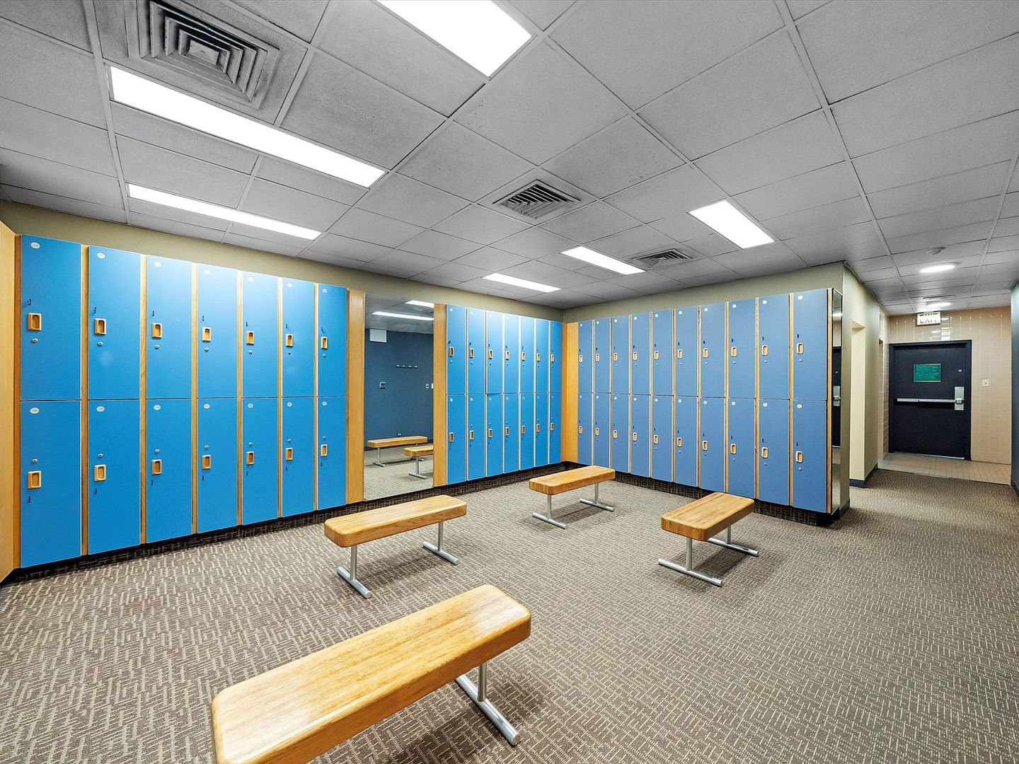 211 East Ohio Street, Unit 307 Chicago, IL 60611 - Photo 25 of 30 a view of a room with gym equipment