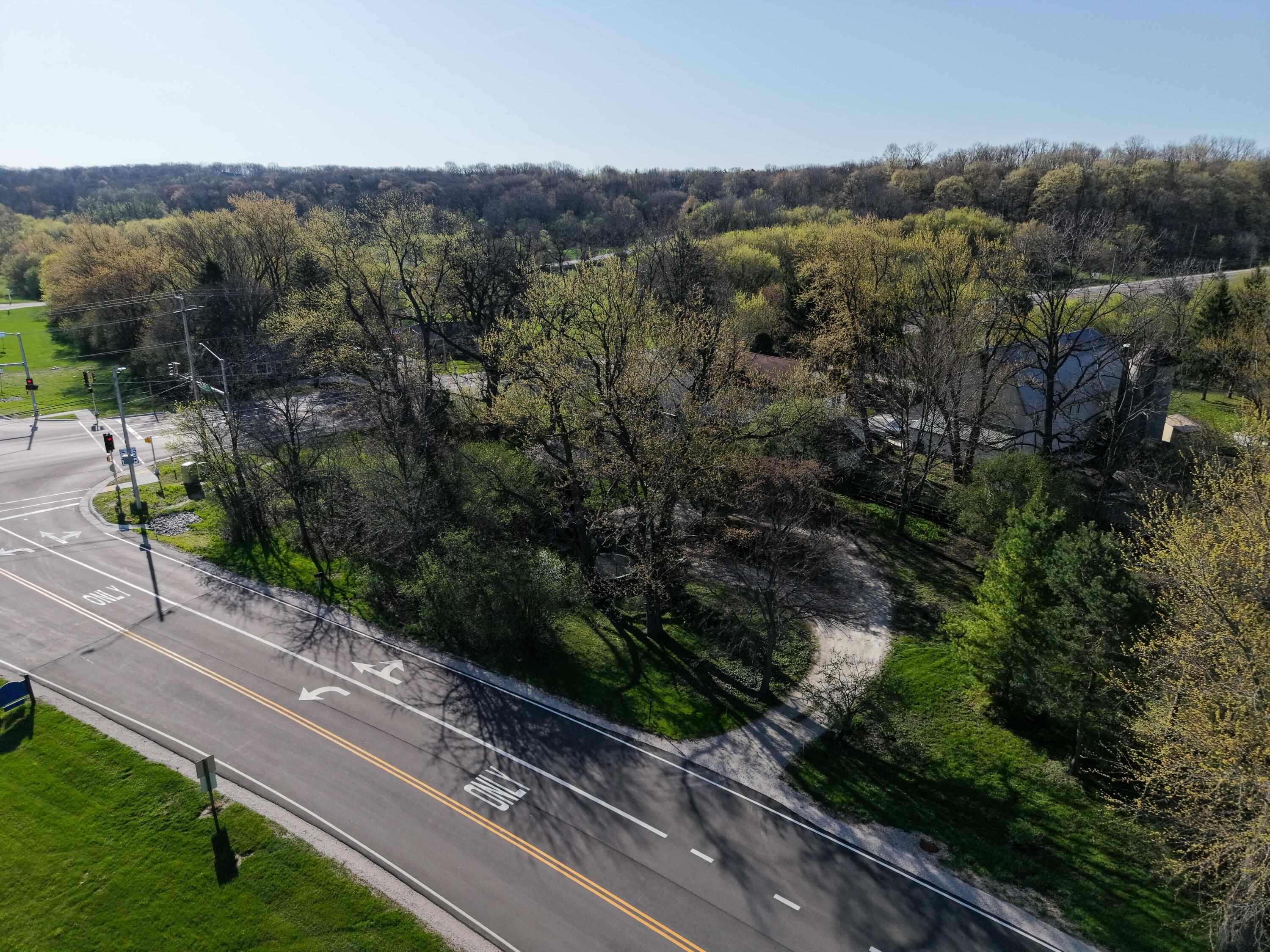 2221 Highway 83 Delafield, WI 53029 - Photo 44 of 46 DJI_20260423083441_0010_D