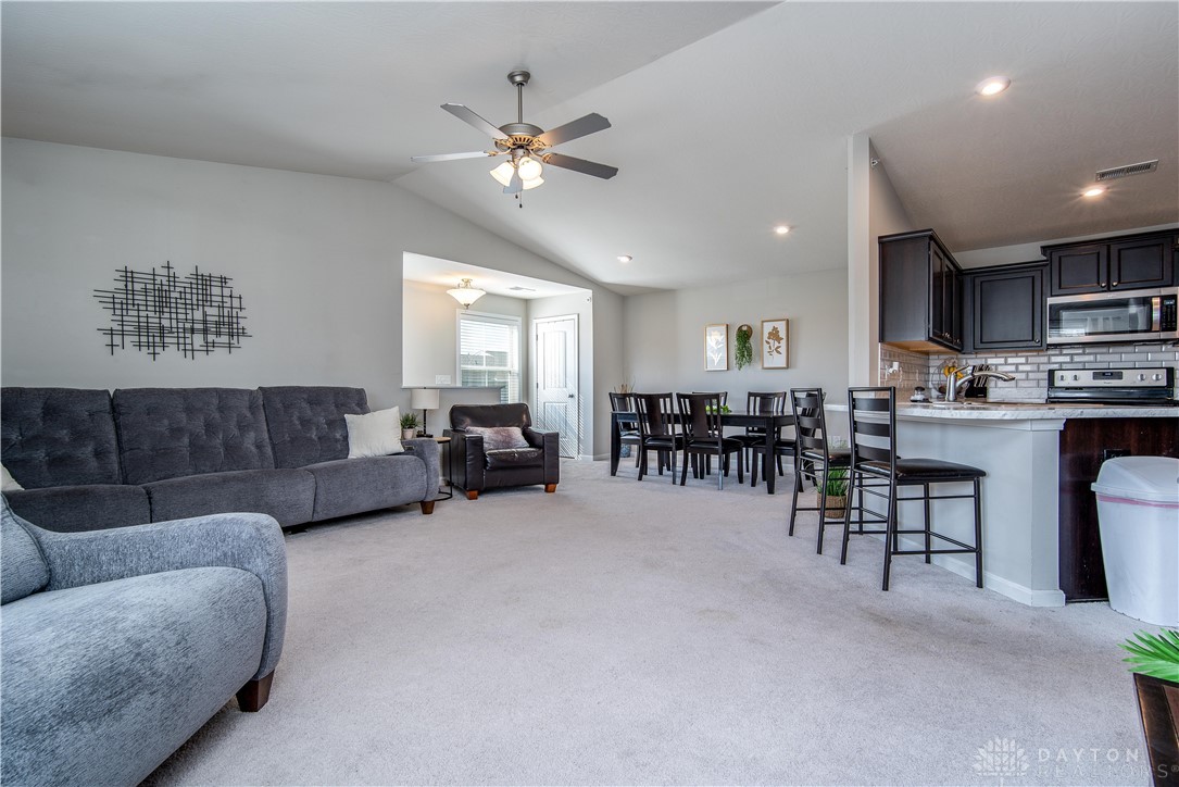 21 Old Pond Road Springboro, OH 45066 - Photo 12 of 25