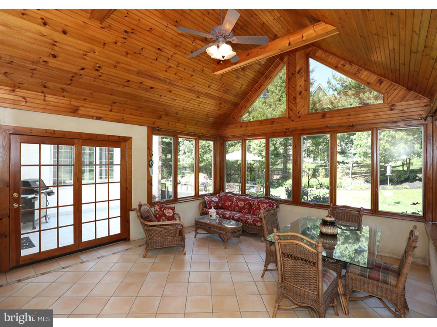 4078 Spring Valley Road Doylestown, PA 18902 - Photo 13 of 25