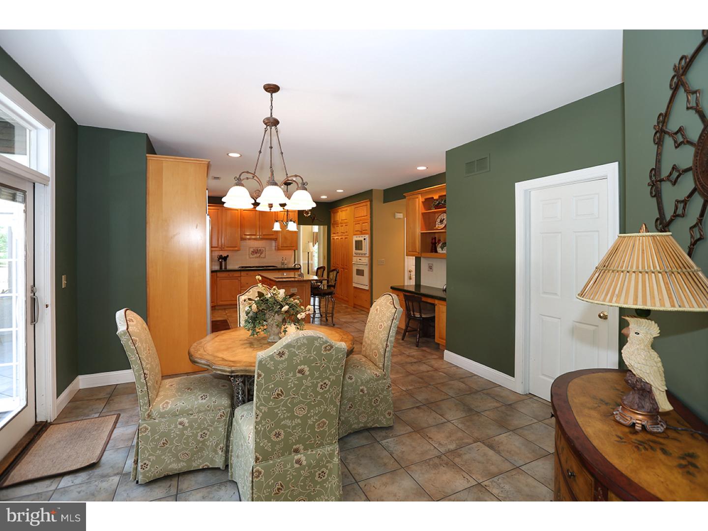 4078 Spring Valley Road Doylestown, PA 18902 - Photo 10 of 25