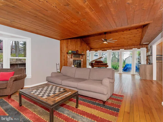 a view of livingroom with furniture and wooden floor