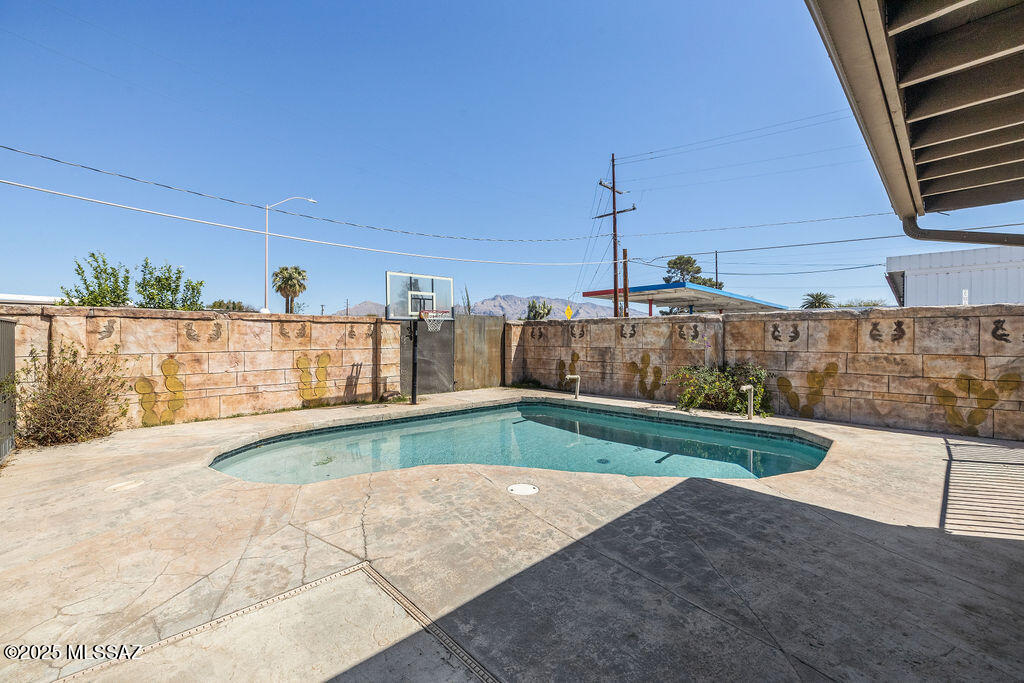 1430 West Roger Road Tucson, AZ 85705 - Photo 30 of 34