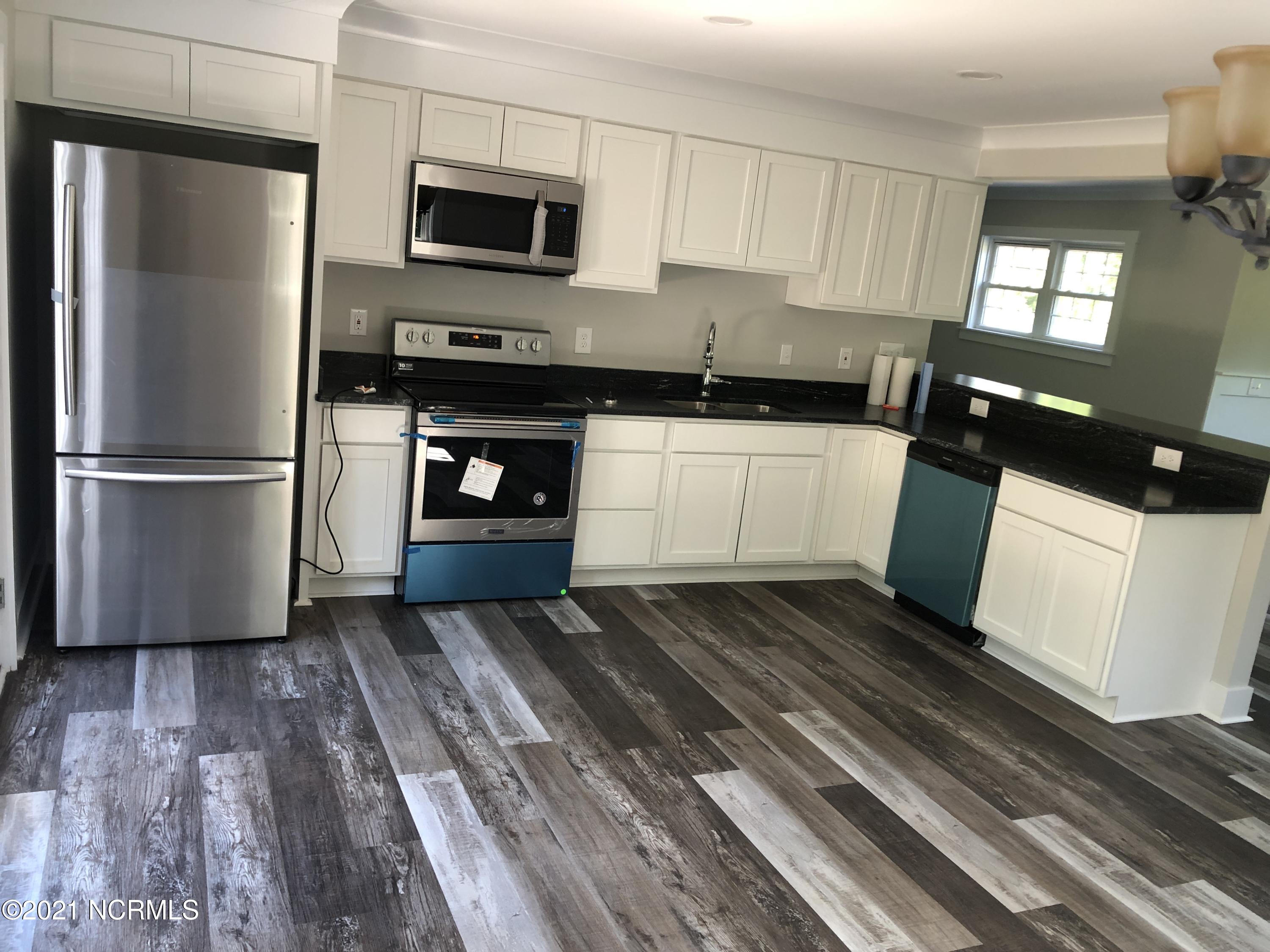 809 Bozeman Road Wilmington, NC 28412 - Photo 8 of 17 IMG_7807