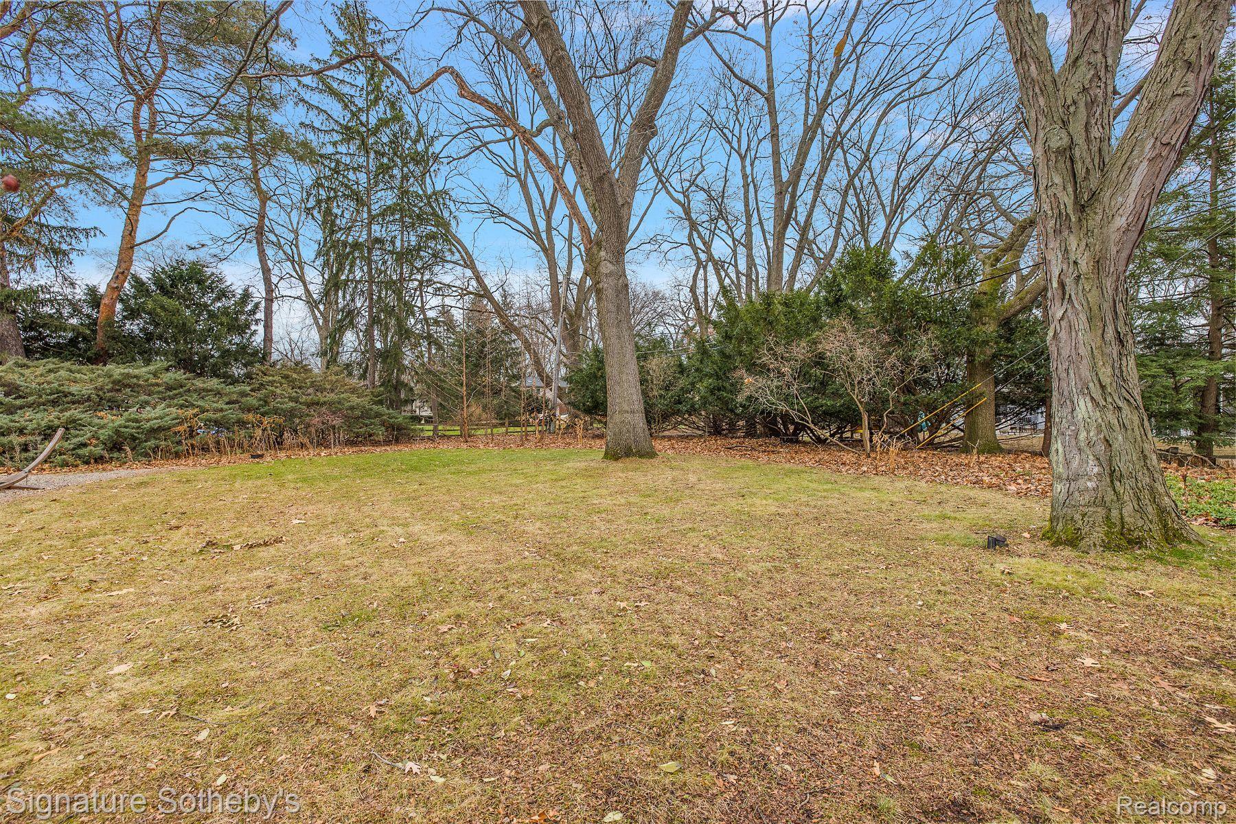 5535 Crabtree Road Bloomfield Hills, MI 48301 - Photo 33 of 34 Gallery Image 33