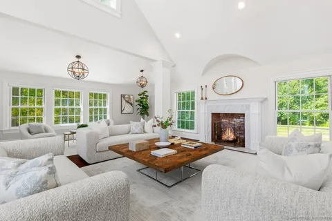 $4,995,000 | 1421 Oenoke Ridge, New Canaan, CT 06840