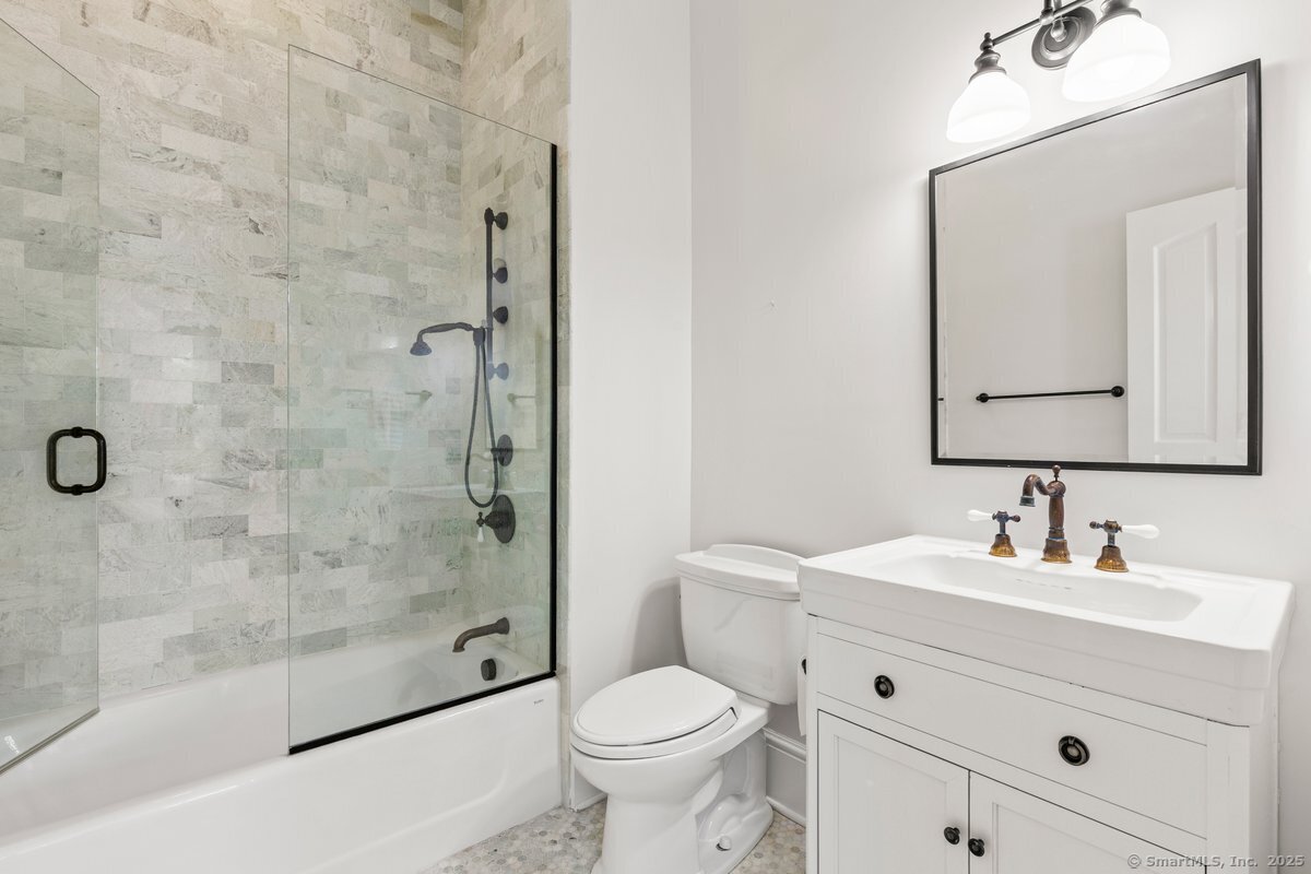 1421 Oenoke Ridge New Canaan, CT 06840 - Photo 24 of 38