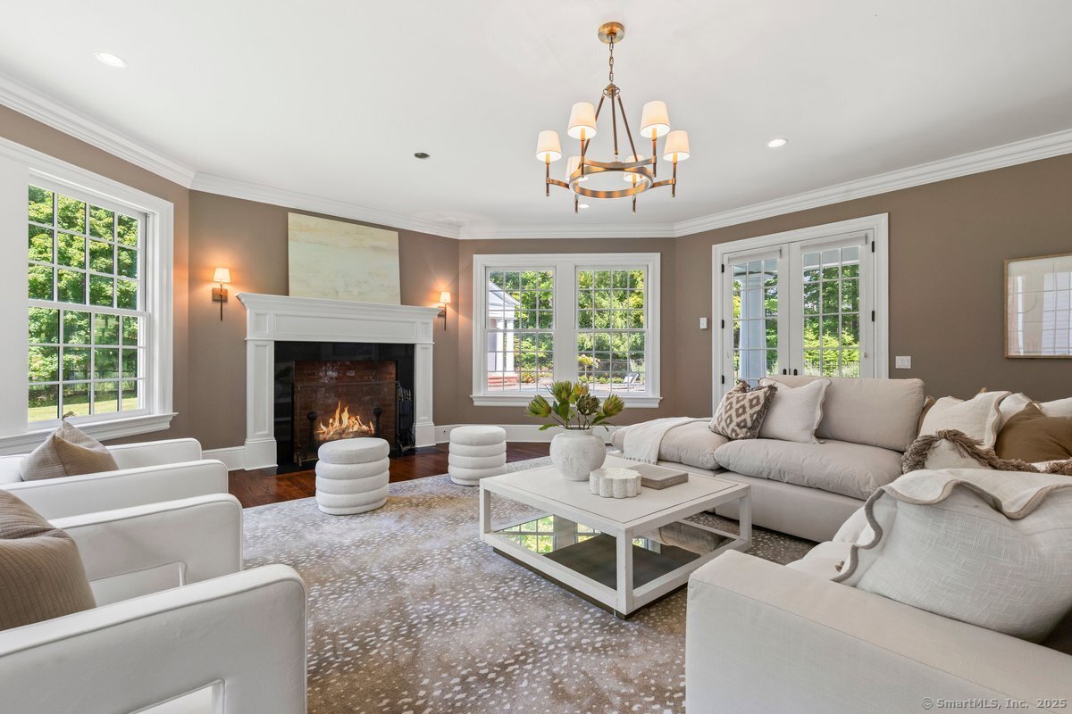 1421 Oenoke Ridge New Canaan, CT 06840 - Photo 5 of 38