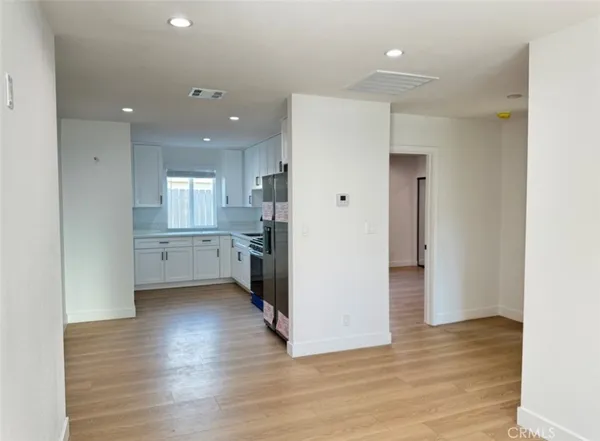 $3,900 | 9307 Budlong Avenue, Unit 3, Los Angeles, CA 90044