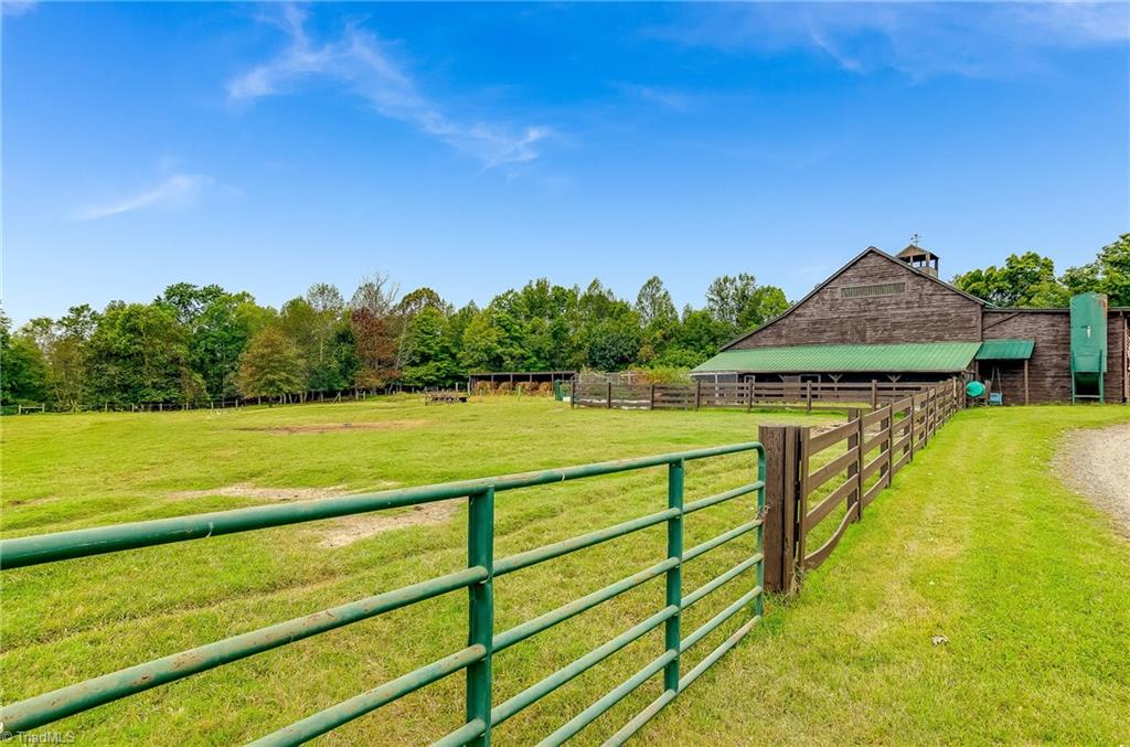 6000 Eaton Road Walnut Cove, NC 27052 - Photo 25 of 30 Gallery Image 25