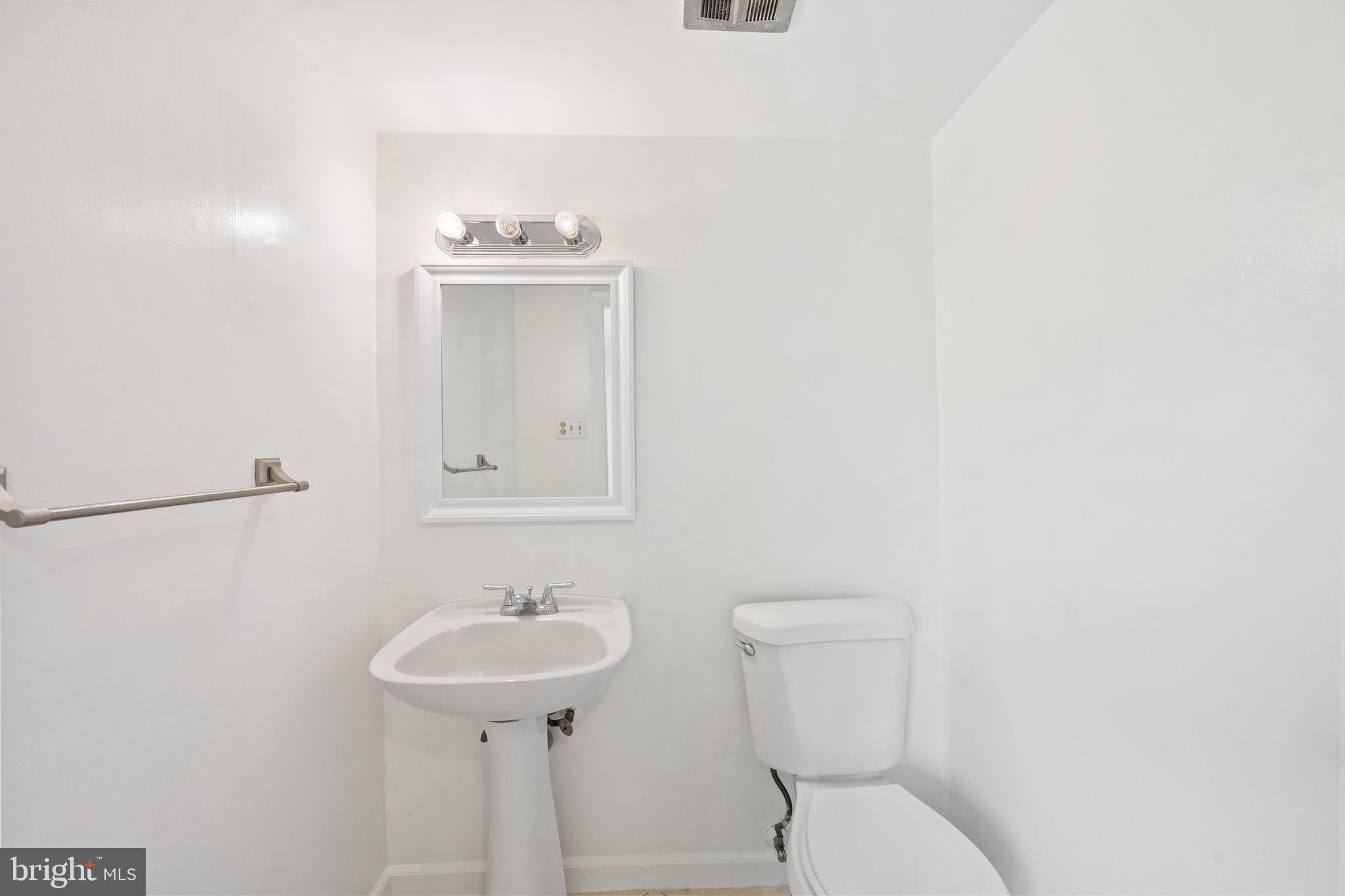 11606 Vantage Hill Road, Unit 12B Reston, VA 20190 - Photo 18 of 29