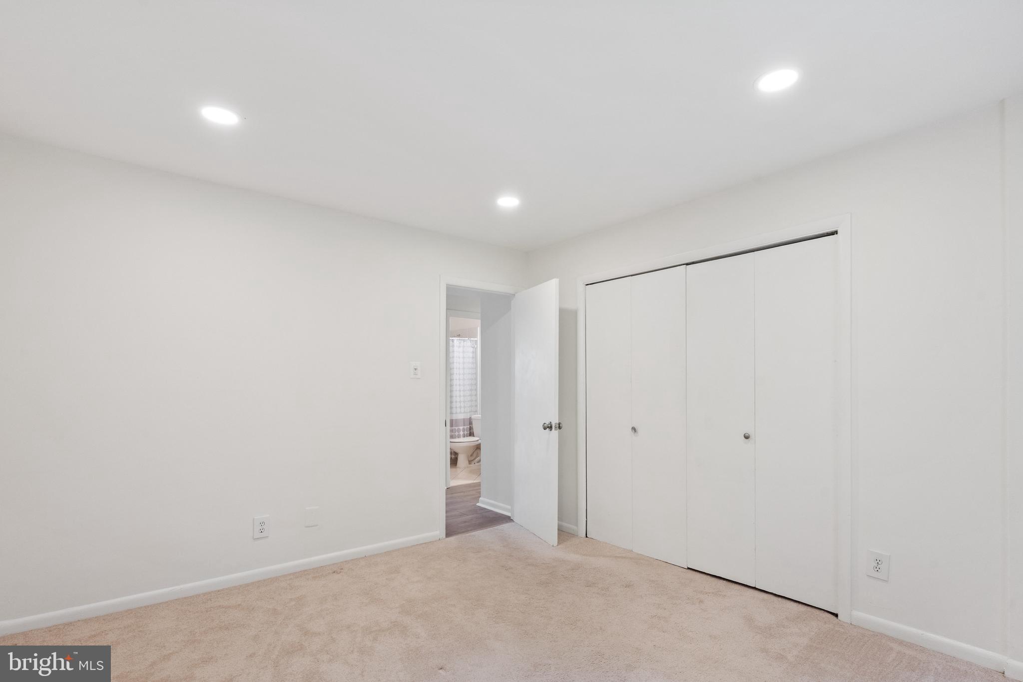 11606 Vantage Hill Road, Unit 12B Reston, VA 20190 - Photo 22 of 29