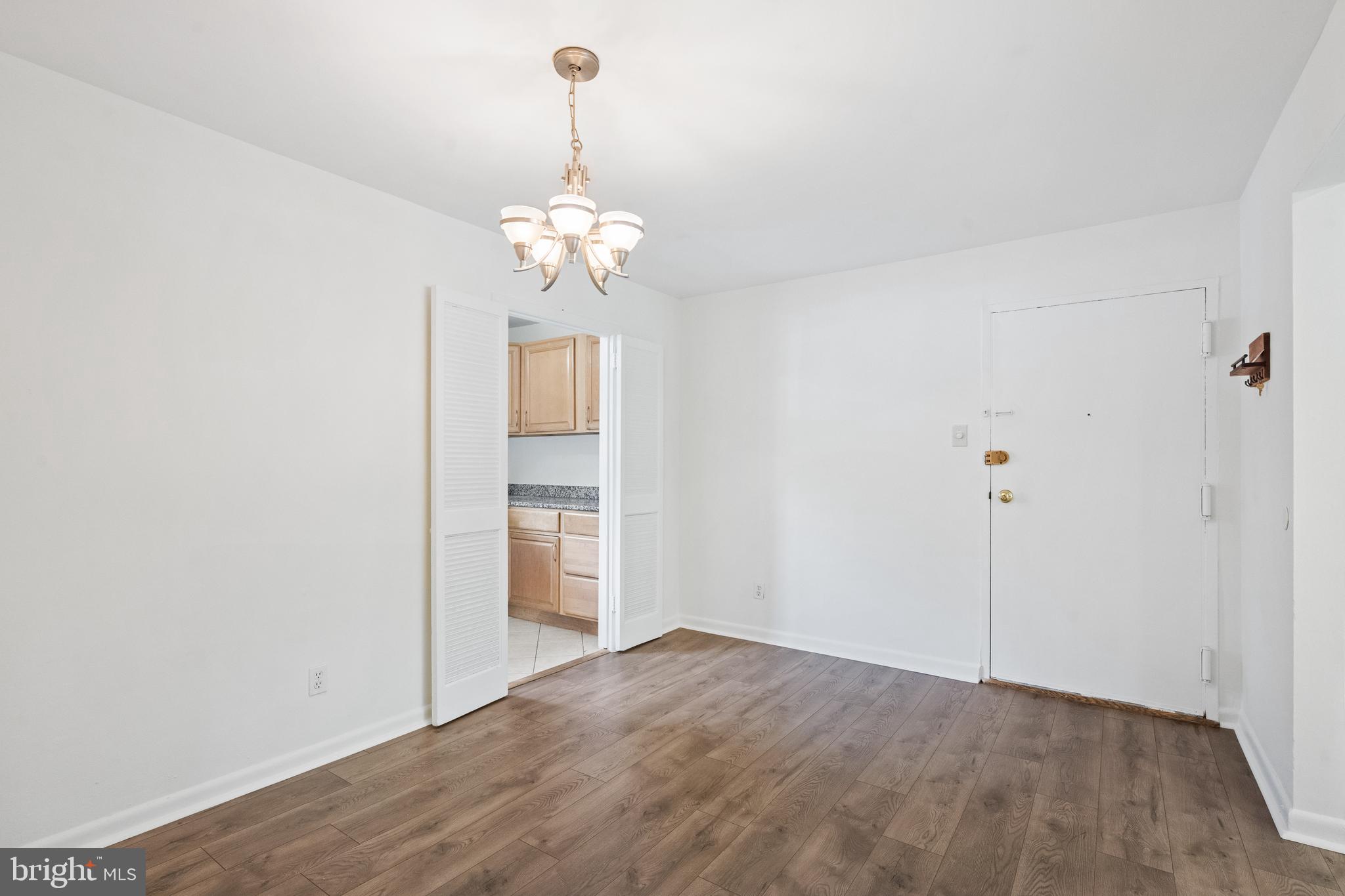 11606 Vantage Hill Road, Unit 12B Reston, VA 20190 - Photo 6 of 29