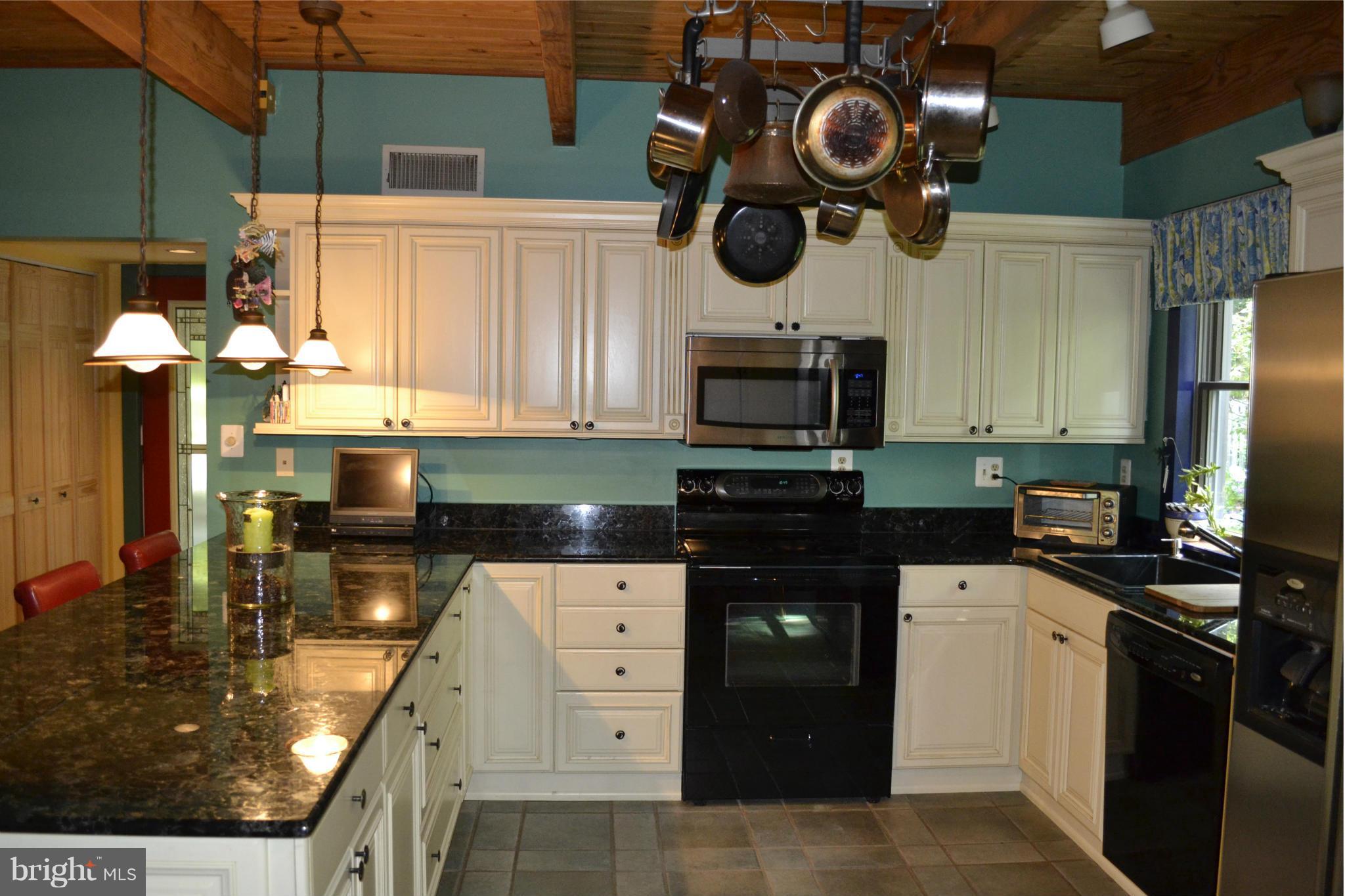 3953 Bay Road Whiteford, MD 21160 - Photo 7 of 30 Kitchen