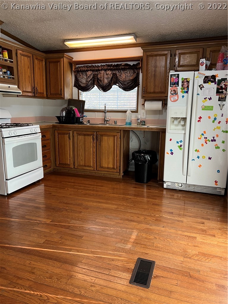 14350 Charleston Road Kenna, WV 25248 - Photo 14 of 24 Gallery Image 14