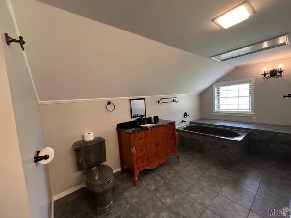 $3,750 | 9240-9250 Lockhart Road, Denham Springs, LA 70726