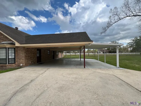 $3,750 | 9240-9250 Lockhart Road, Denham Springs, LA 70726