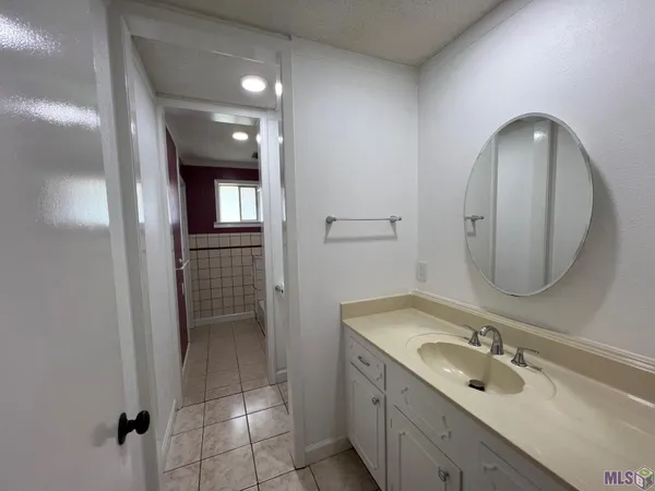 $3,750 | 9240-9250 Lockhart Road, Denham Springs, LA 70726