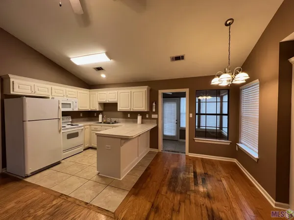 $3,750 | 9240-9250 Lockhart Road, Denham Springs, LA 70726