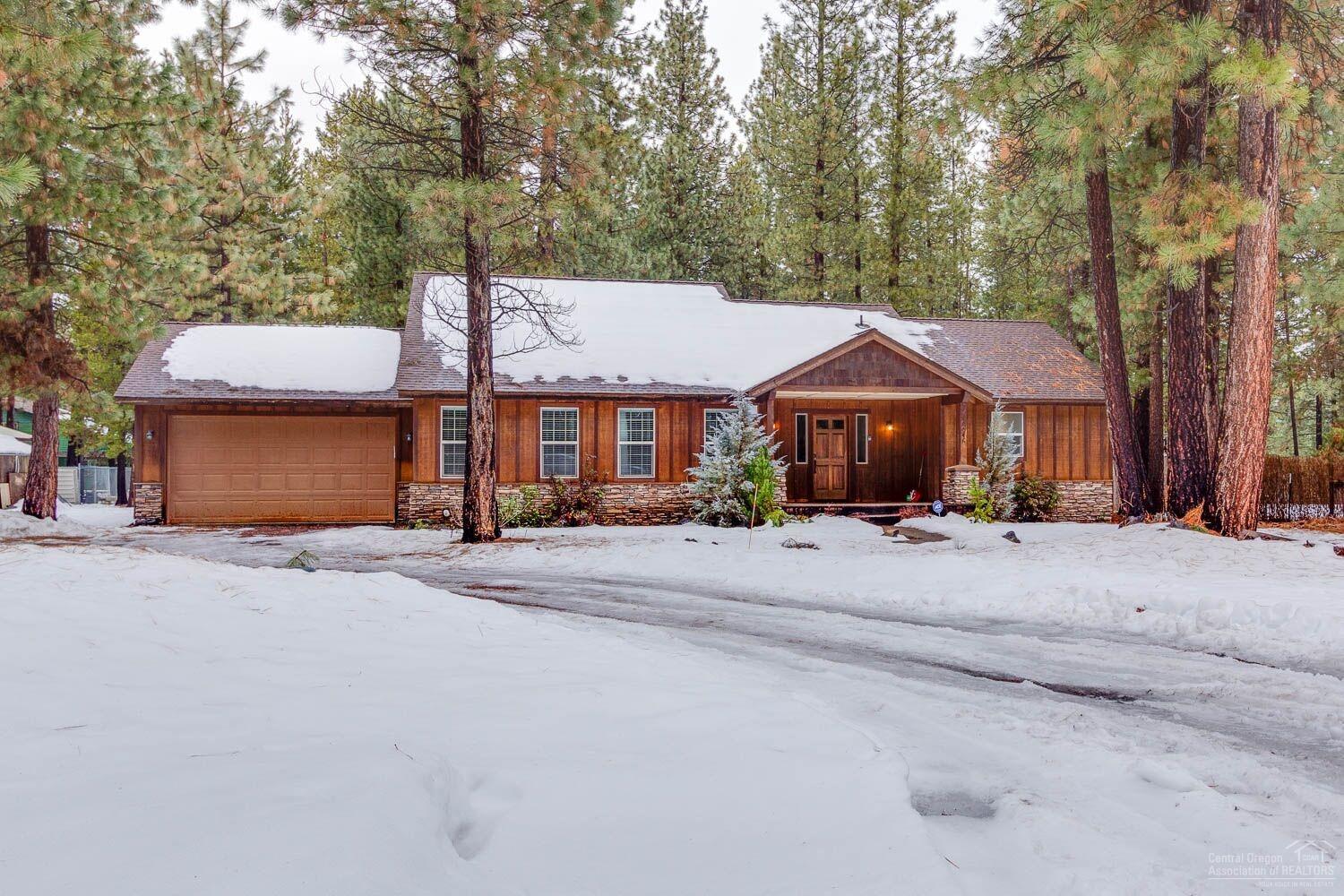 17046 Azusa Road Bend, OR 97707 - Photo 2 of 26 Primary Photo