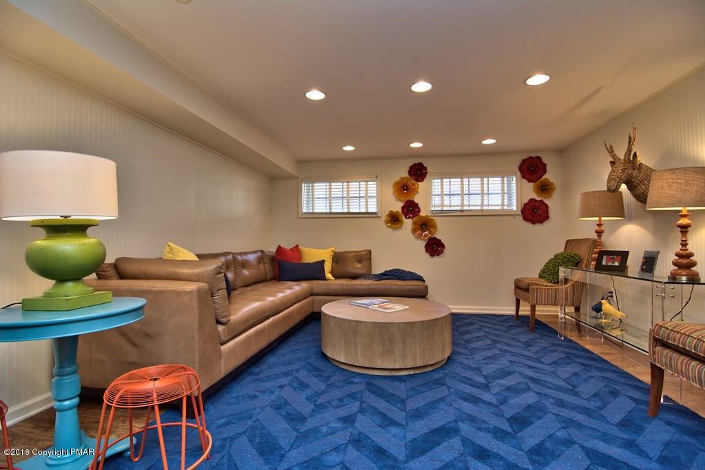 155 Vireo Road Cresco, PA 18326 - Photo 66 of 89 Family Room View 4
