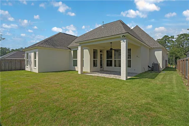 $657,900 | 5060 Twin River Place, Covington, LA 70433