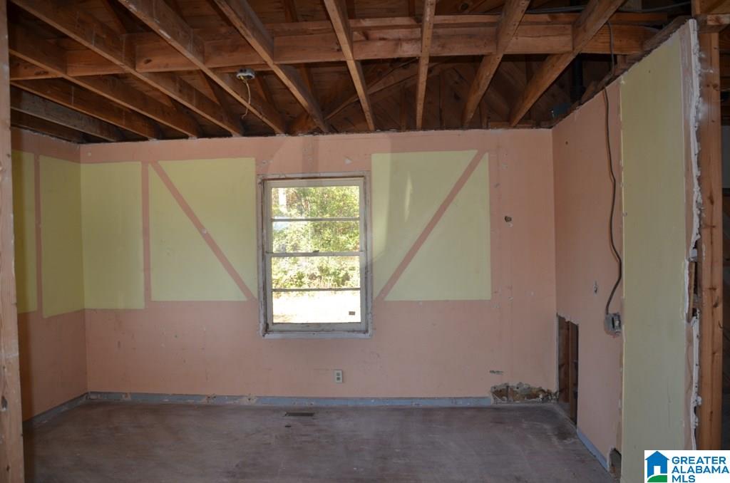3303 Henry Road Anniston, AL 36207 - Photo 6 of 24 Gallery Image 6