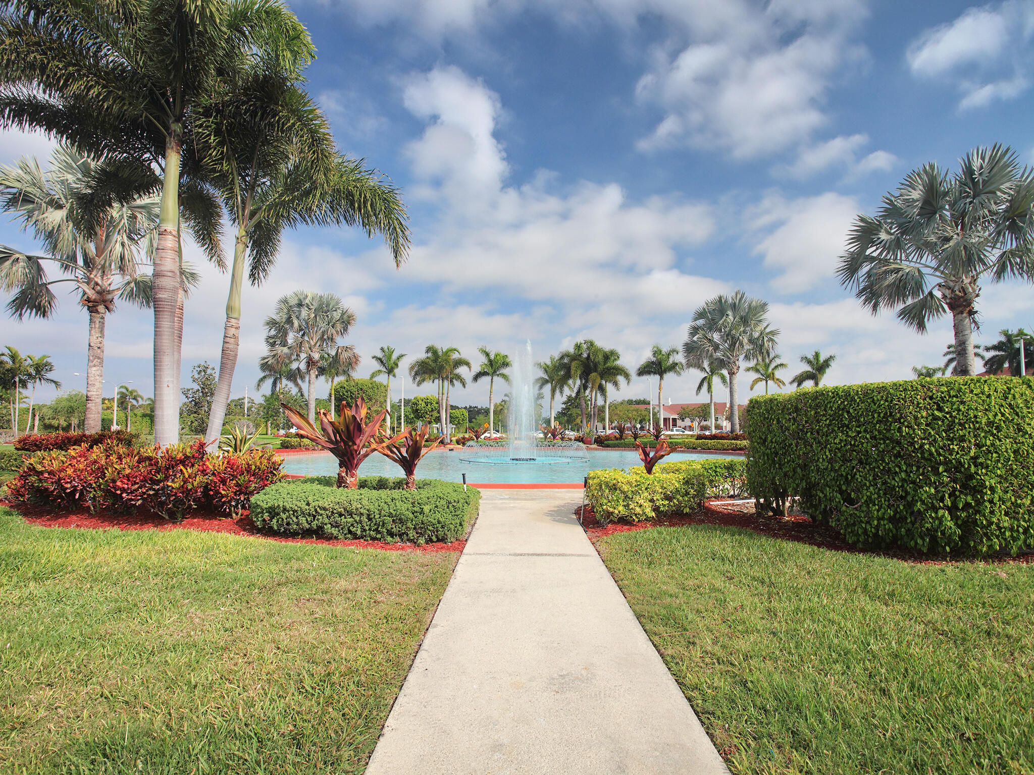 3047 Guildford East, Unit C Boca Raton, FL 33434 - Photo 38 of 50 POOL