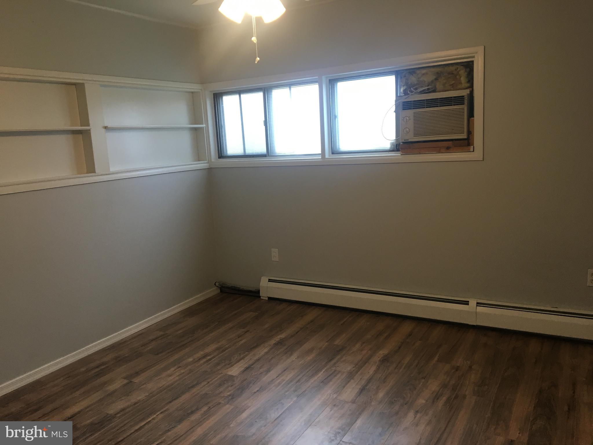7 Gamewood Road Levittown, PA 19057 - Photo 6 of 9