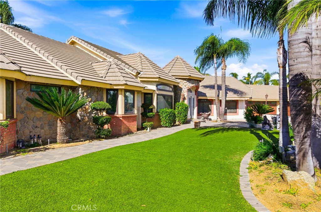 16575 Bonanza Drive Riverside, CA 92504 - Photo 4 of 56