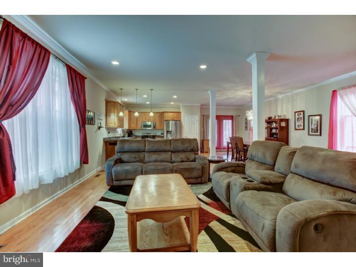 314 Blakeley Road Wallingford, PA 19086 - Photo 2 of 21