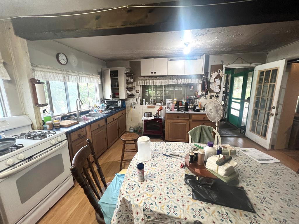 230 Teague Road Kerrville, TX 78028 - Photo 11 of 32