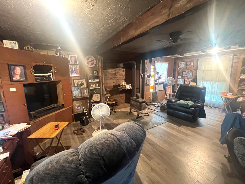 230 Teague Road Kerrville, TX 78028 - Photo 15 of 32