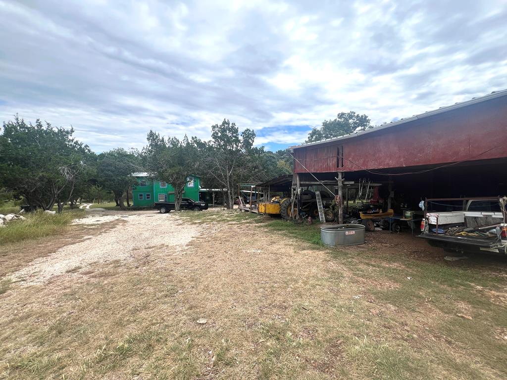 230 Teague Road Kerrville, TX 78028 - Photo 21 of 32