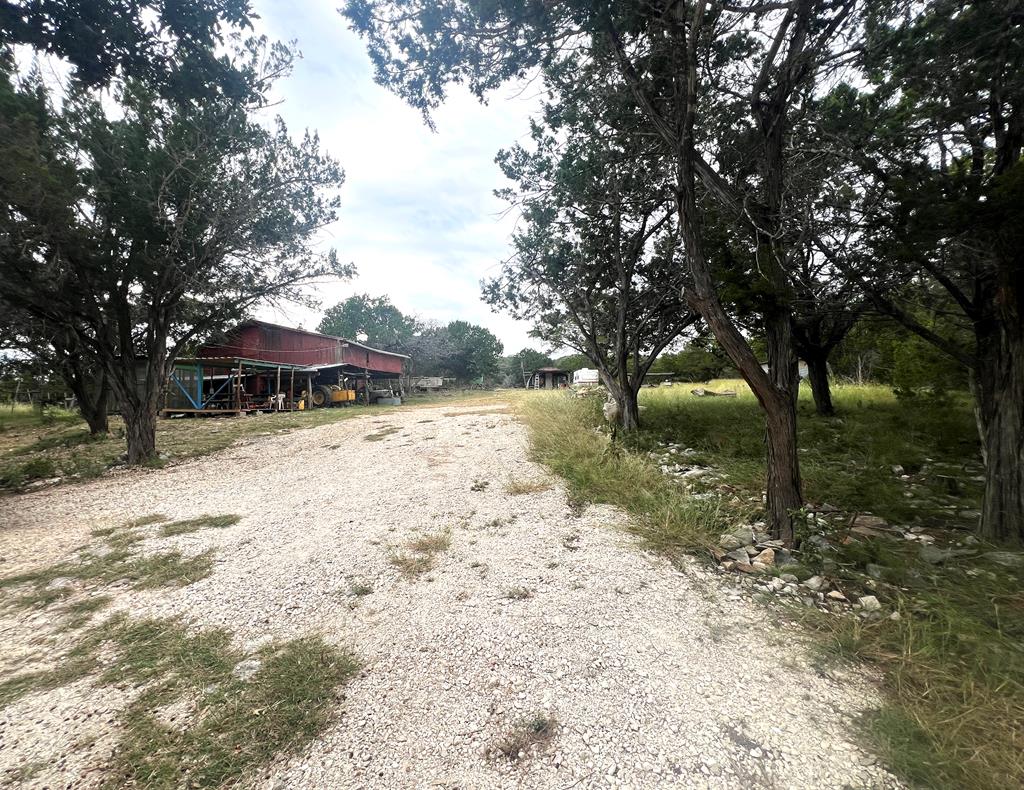 230 Teague Road Kerrville, TX 78028 - Photo 24 of 32