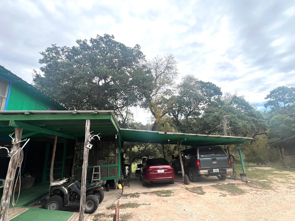 230 Teague Road Kerrville, TX 78028 - Photo 10 of 32