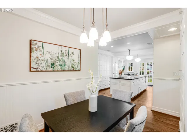 $2,250,000 | 629 Southeast St Andrews Drive, Portland, OR 97202