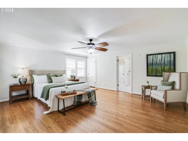 $2,250,000 | 629 Southeast St Andrews Drive, Portland, OR 97202