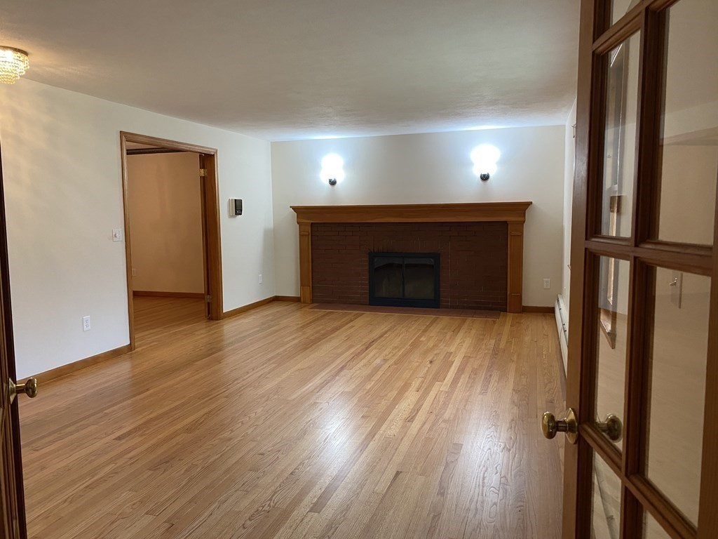 80 Fox Farms Road Northampton, MA 01062 - Photo 4 of 40