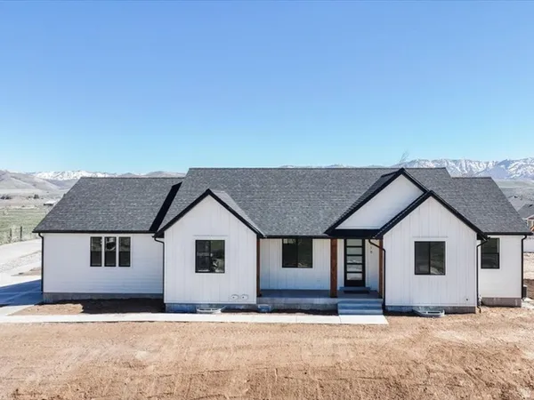 $634,900 | 816 South 1100th East, Preston, ID 83263