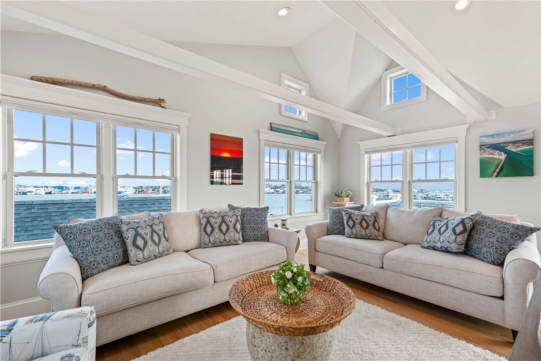 1185 Succotash Road Narragansett, RI 02879 - Photo 16 of 37
