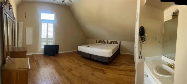 $349,900 | 3188 Niblett Bluff Road, Vinton, LA 70668