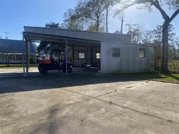 $275,000 | 3188 Niblett Bluff Road, Vinton, LA 70668