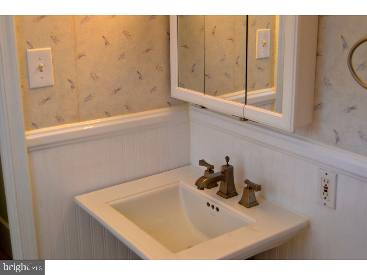 711 Thorndale Road Aldan, PA 19018 - Photo 7 of 10 Bathroom