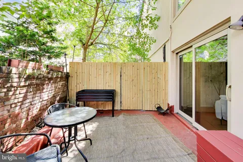 $489,000 | 1313 Vermont Avenue Northwest, Unit 9, Washington, DC 20005