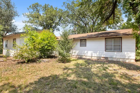 $200,000 | 1007 Kimbro Street, Taylor, TX 76574