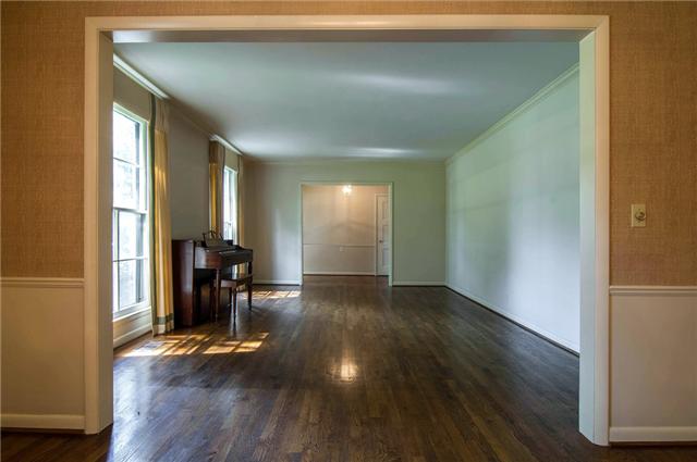 5958 Post Road Nashville, TN 37205 - Photo 5 of 20 Hardwoods throughout the home. Layout flows nicely for entertaining