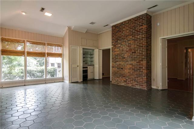 5958 Post Road Nashville, TN 37205 - Photo 8 of 20 Gigantic Florida Room allows you to enjoy the beautiful Tennessee sunshine. Looks out over your lovely yard